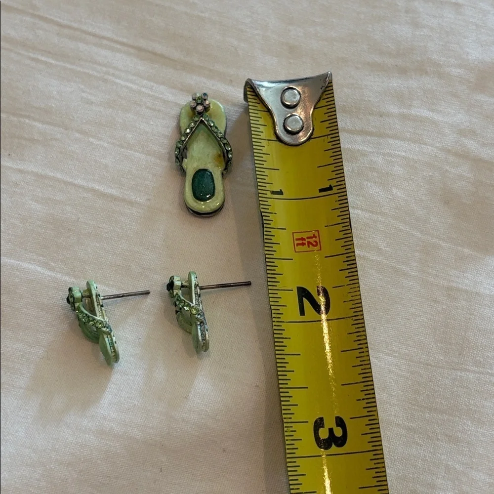 Bright Green Sandal Pendant and Earring Set